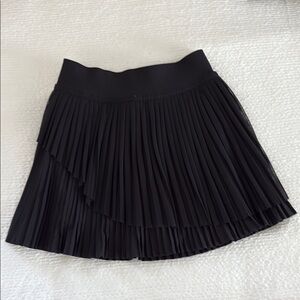 Lululemon Tiered High-Rise Pleated Tennis Skirt in Black, Size 2